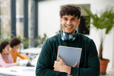 Learn from a renowned, international faculty